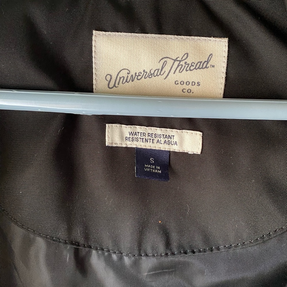 Universal Thread Lightweight Hooded Jacket - image 2